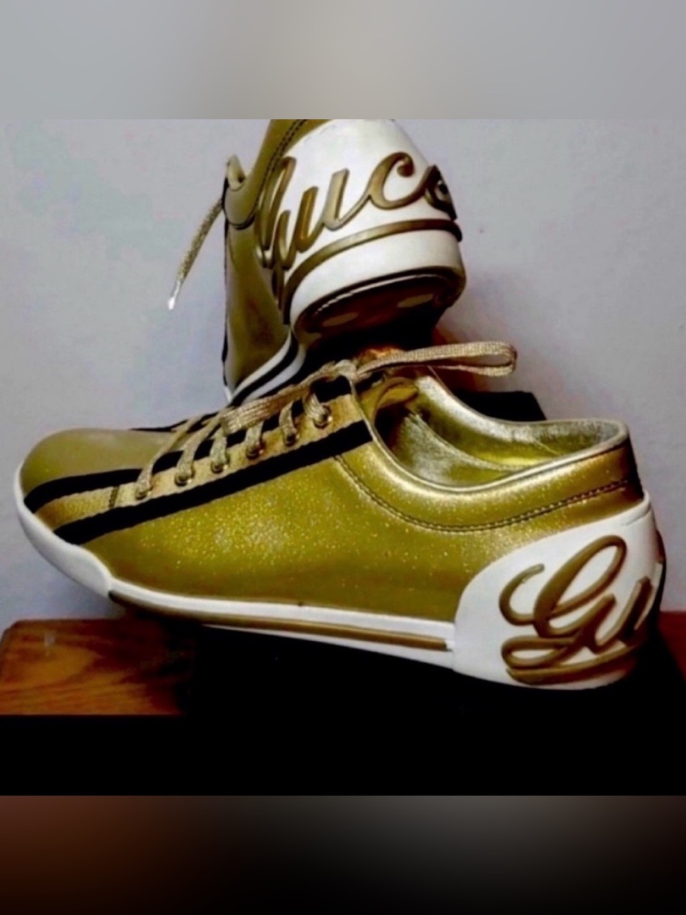 Authentic Gucci Gold Glitter Low-Top Sneakers with Script Logo size 38